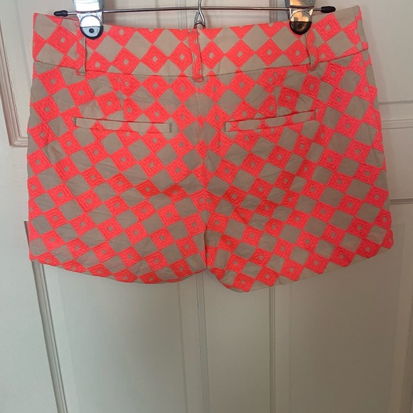 Ann Taylor Loft Shorts Womens Size 0 Neon Pink Embroidered Diamond Khaki - Picture 2 of 5